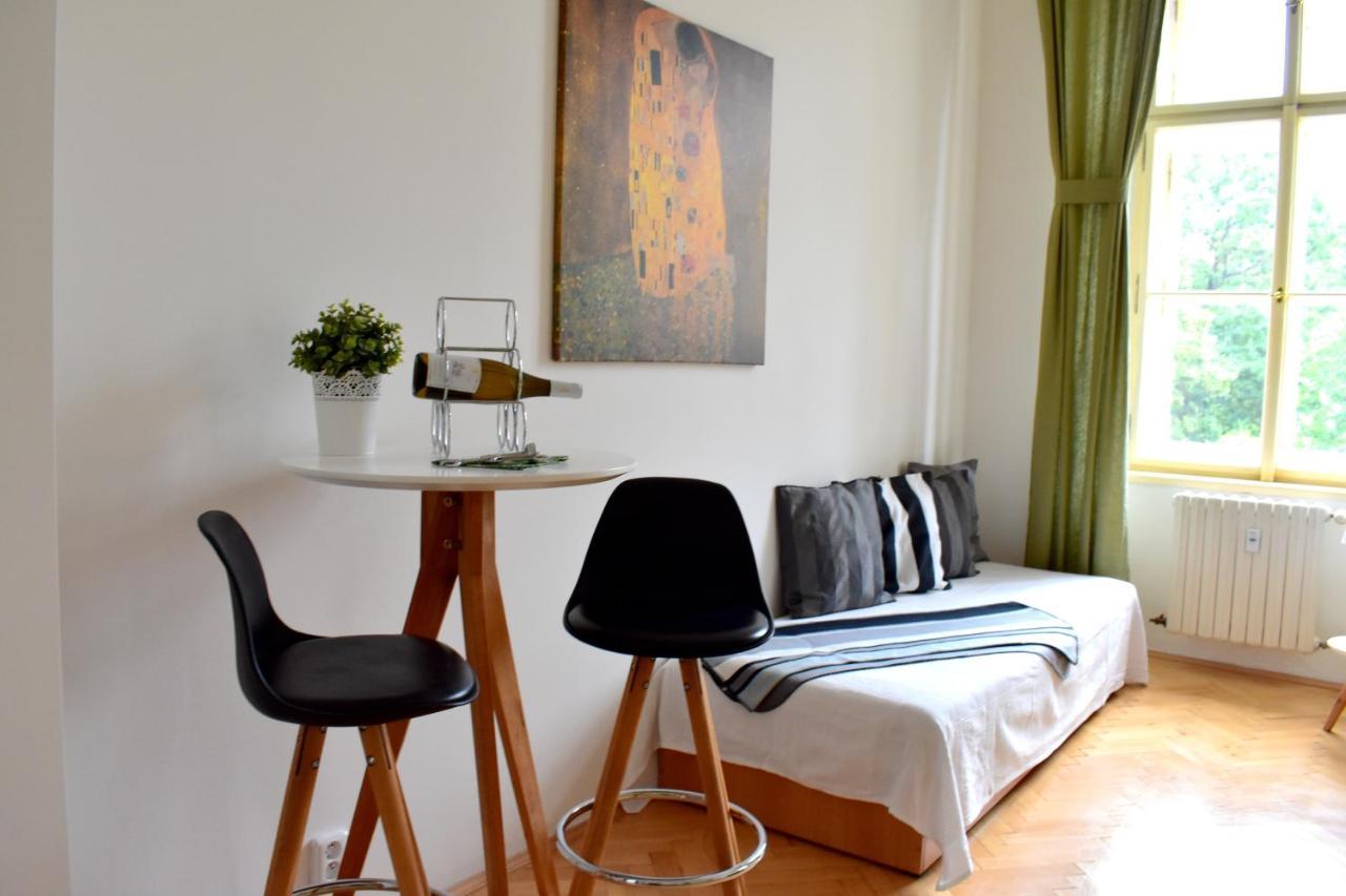 Wellness Apartments Florenc Praha Bagian luar foto