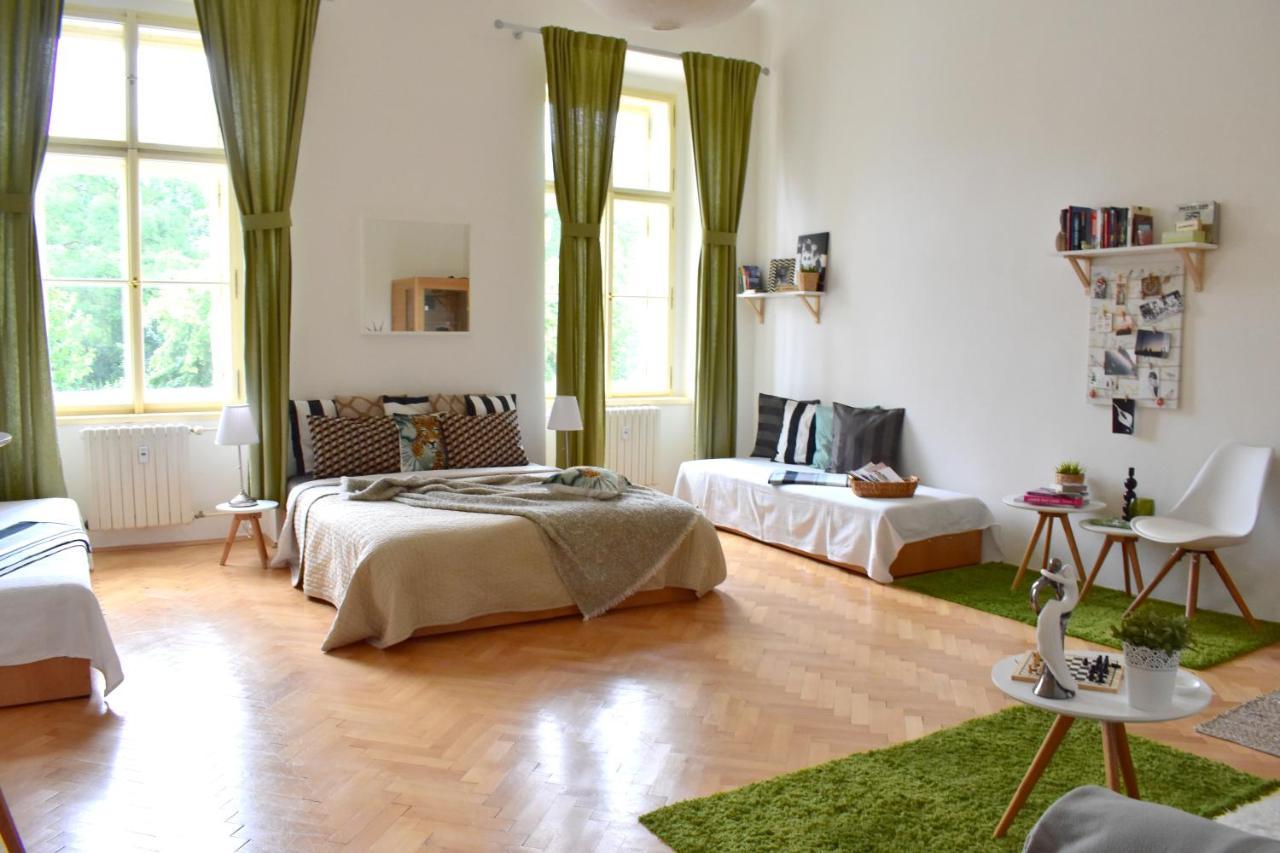 Wellness Apartments Florenc Praha Bagian luar foto