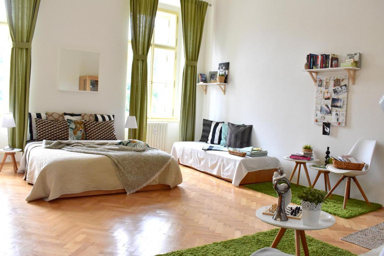 Wellness Apartments Florenc Praha Bagian luar foto