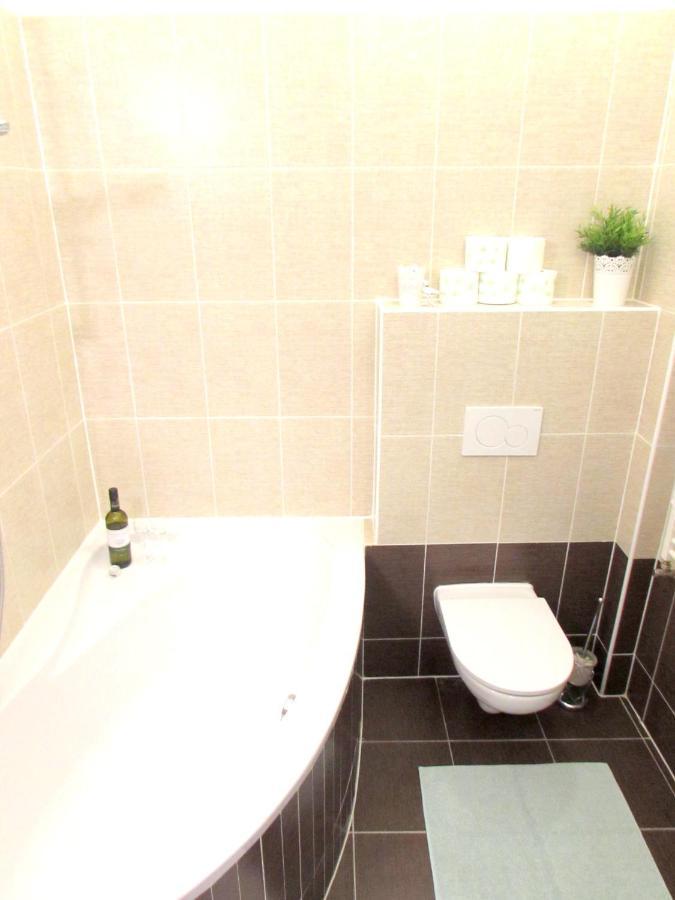 Wellness Apartments Florenc Praha Bagian luar foto